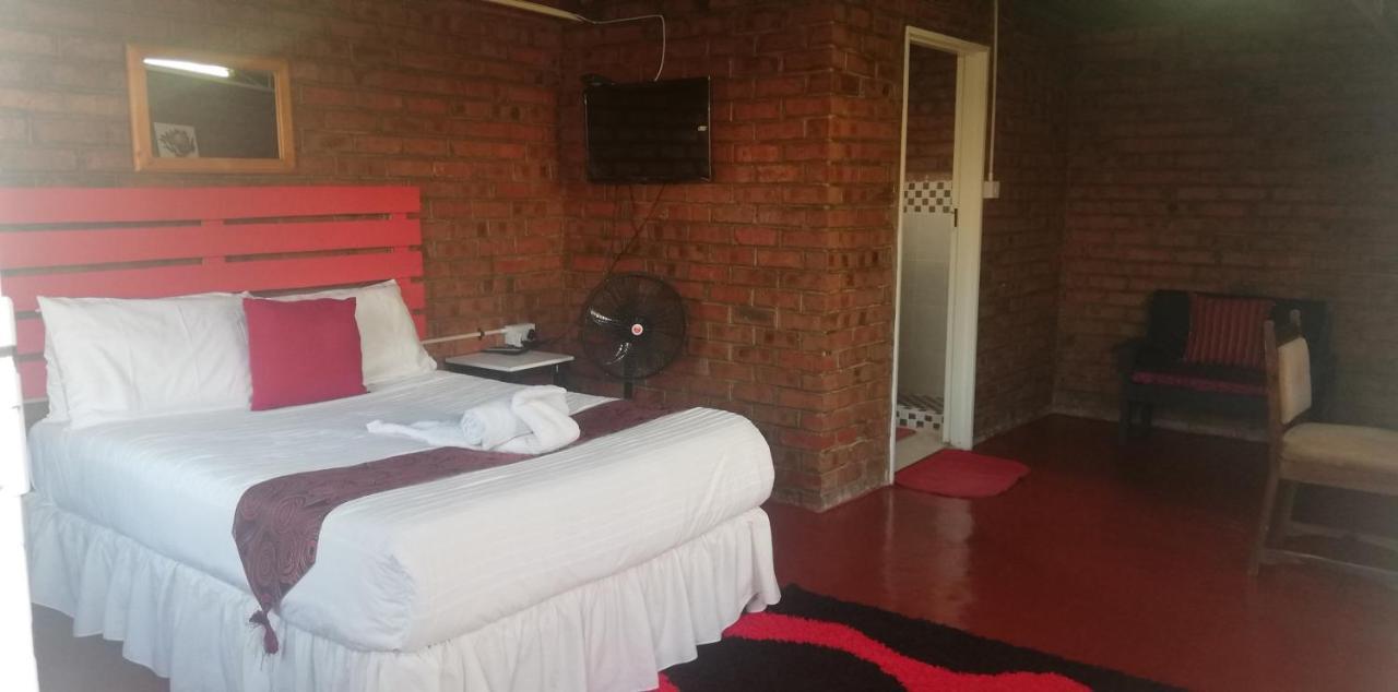 Savanna Bulawayo Bagian luar foto