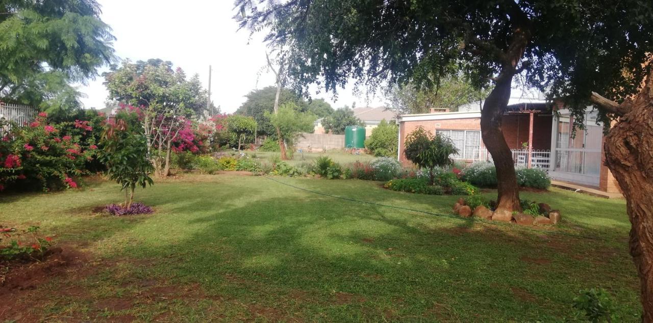 Savanna Bulawayo Bagian luar foto